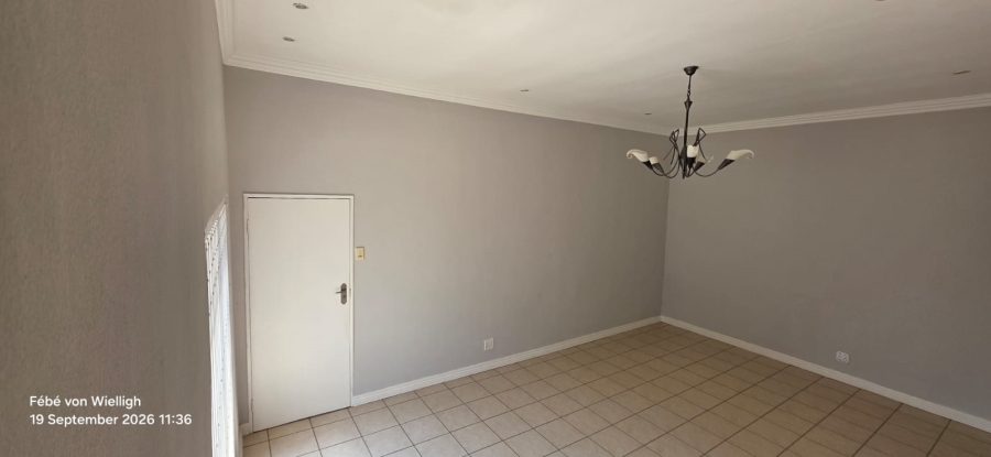 6 Bedroom Property for Sale in Noordheuwel Gauteng