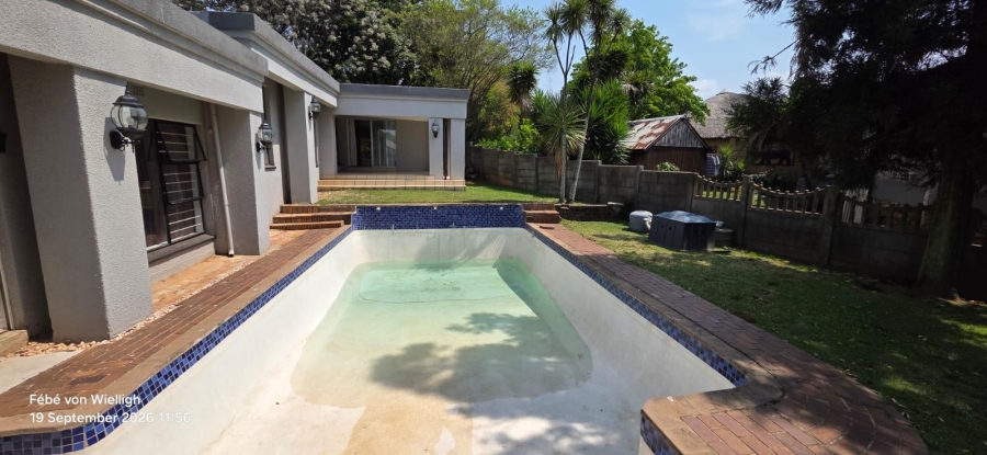 6 Bedroom Property for Sale in Noordheuwel Gauteng