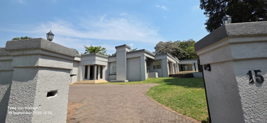 6 Bedroom Property for Sale in Noordheuwel Gauteng