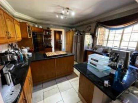 To Let 4 Bedroom Property for Rent in Eldoraigne Gauteng