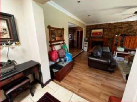 To Let 4 Bedroom Property for Rent in Eldoraigne Gauteng