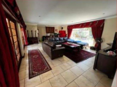 To Let 4 Bedroom Property for Rent in Eldoraigne Gauteng