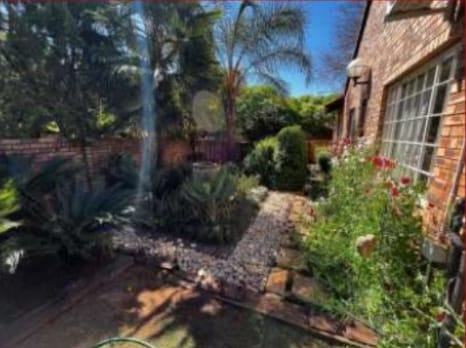 To Let 4 Bedroom Property for Rent in Eldoraigne Gauteng