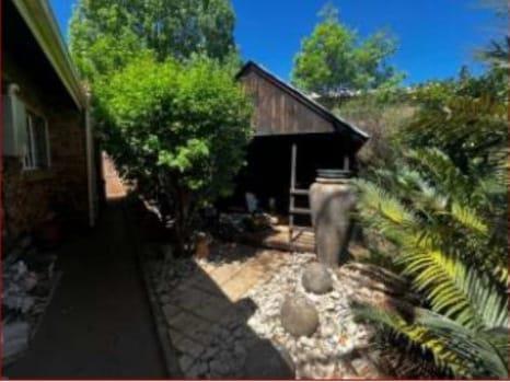 To Let 4 Bedroom Property for Rent in Eldoraigne Gauteng