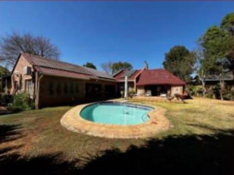To Let 4 Bedroom Property for Rent in Eldoraigne Gauteng