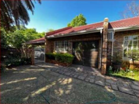 To Let 4 Bedroom Property for Rent in Eldoraigne Gauteng