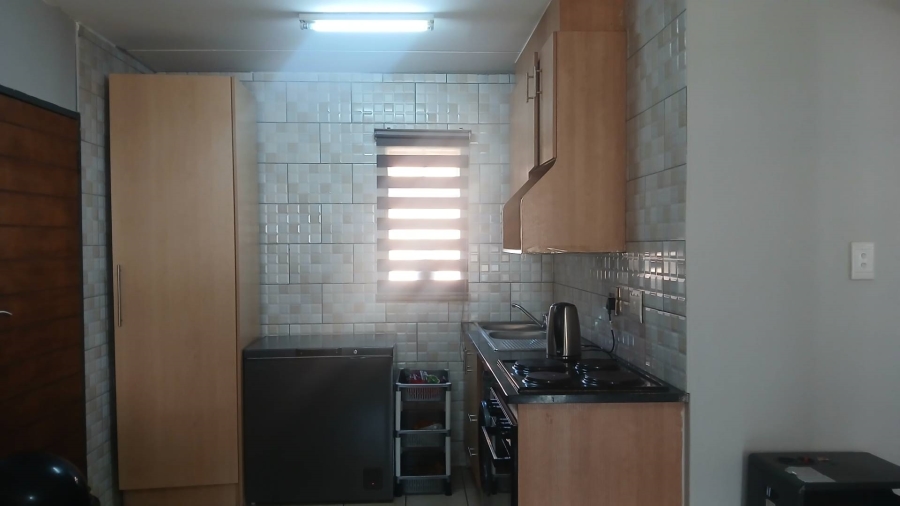 2 Bedroom Property for Sale in Alveda Park Gauteng