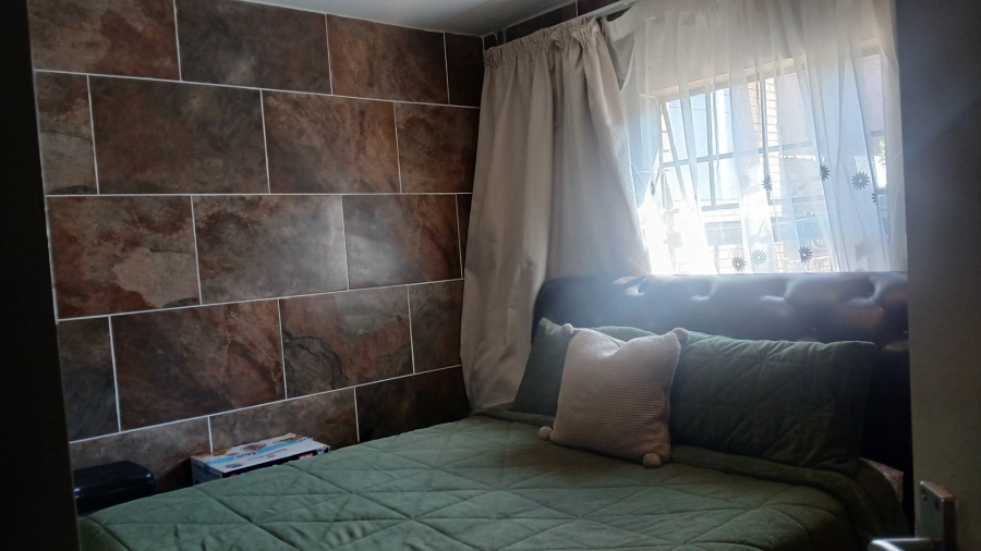 2 Bedroom Property for Sale in Alveda Park Gauteng