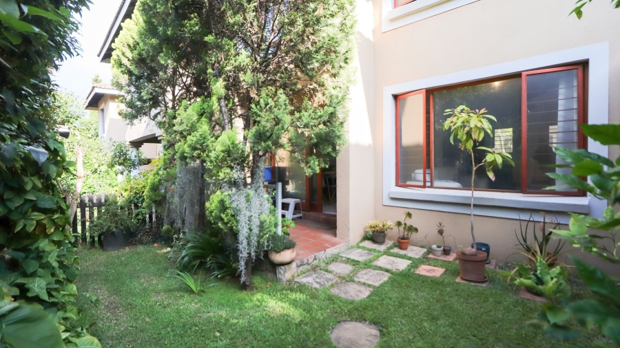 2 Bedroom Property for Sale in Paulshof Gauteng