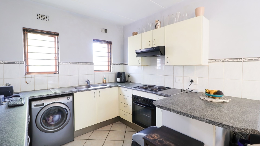 2 Bedroom Property for Sale in Paulshof Gauteng