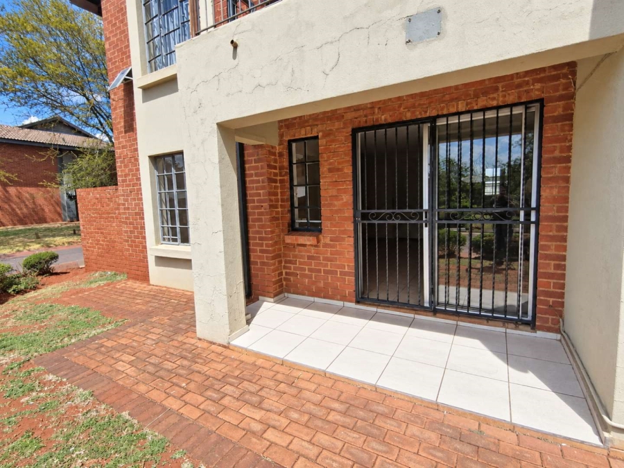 2 Bedroom Property for Sale in Theresa Park Gauteng