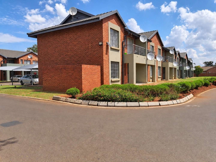 2 Bedroom Property for Sale in Theresa Park Gauteng