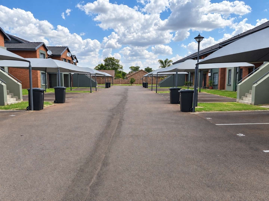 2 Bedroom Property for Sale in Theresa Park Gauteng