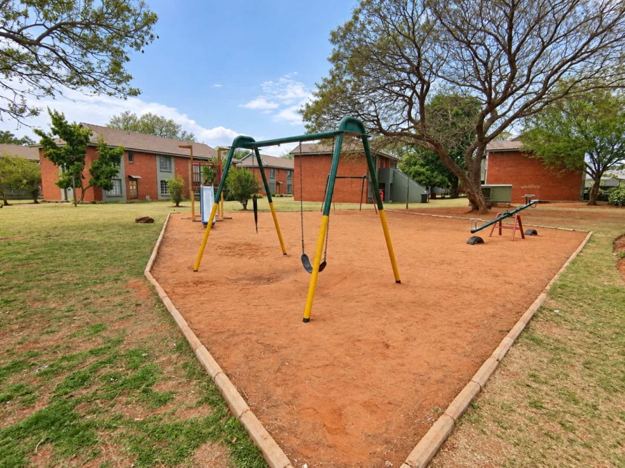 2 Bedroom Property for Sale in Theresa Park Gauteng