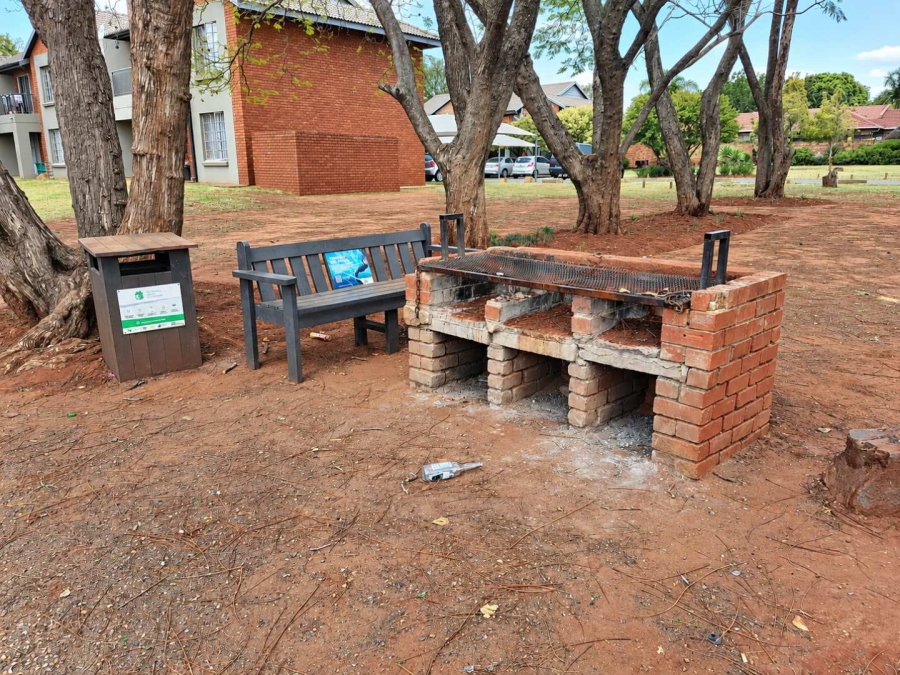 2 Bedroom Property for Sale in Theresa Park Gauteng
