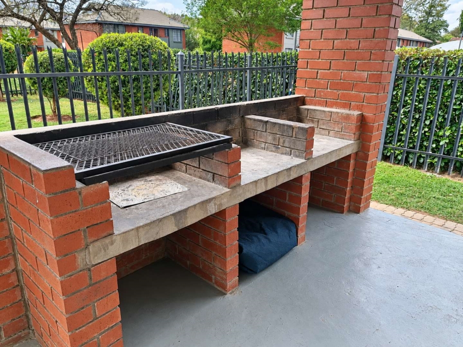 2 Bedroom Property for Sale in Theresa Park Gauteng