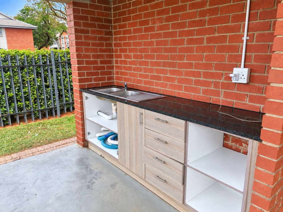 2 Bedroom Property for Sale in Theresa Park Gauteng