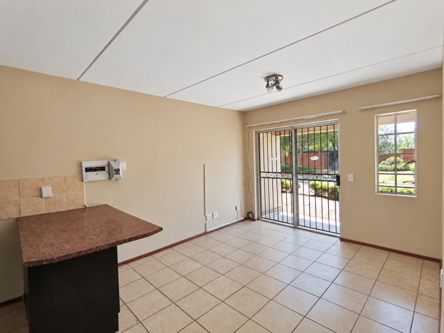 2 Bedroom Property for Sale in Theresa Park Gauteng