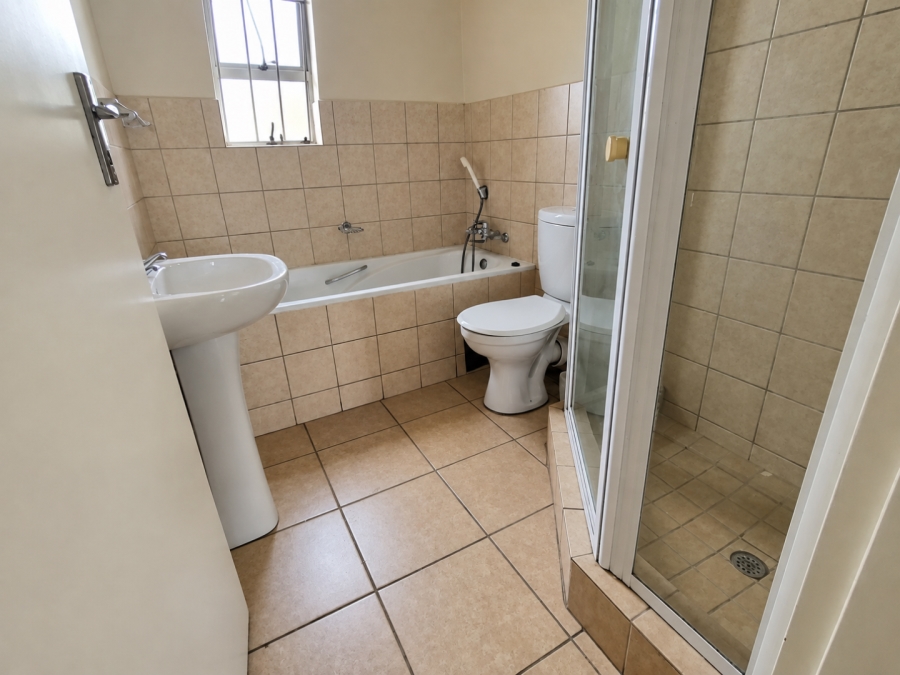 2 Bedroom Property for Sale in Theresa Park Gauteng