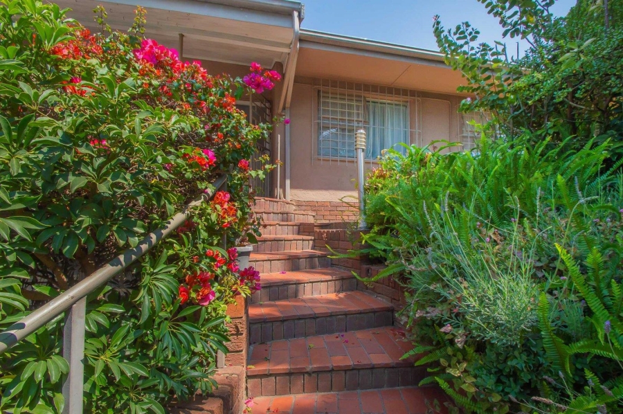 5 Bedroom Property for Sale in Blairgowrie Gauteng