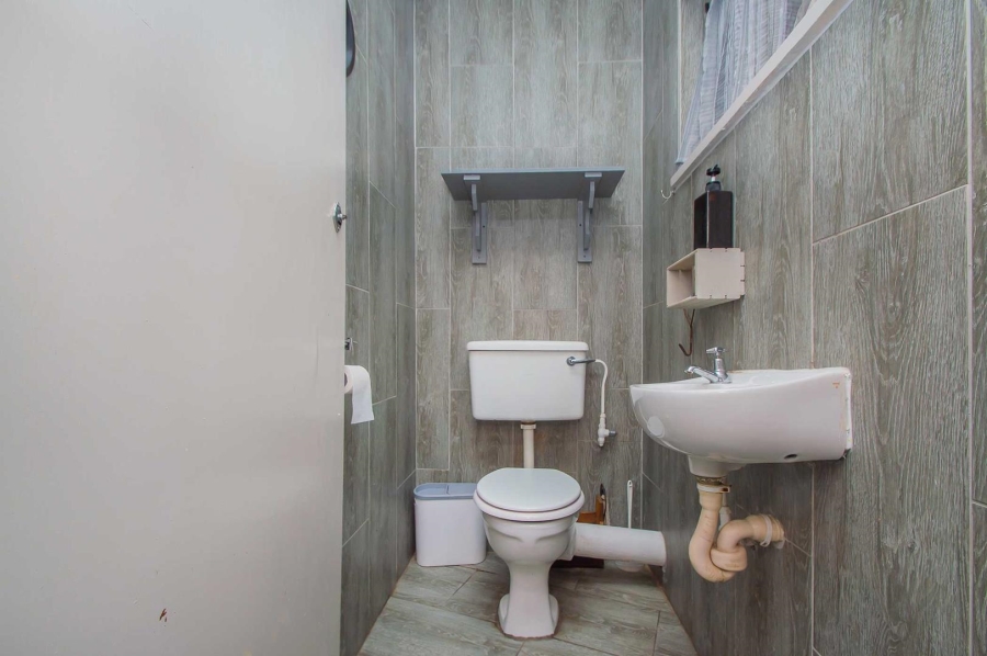 5 Bedroom Property for Sale in Blairgowrie Gauteng