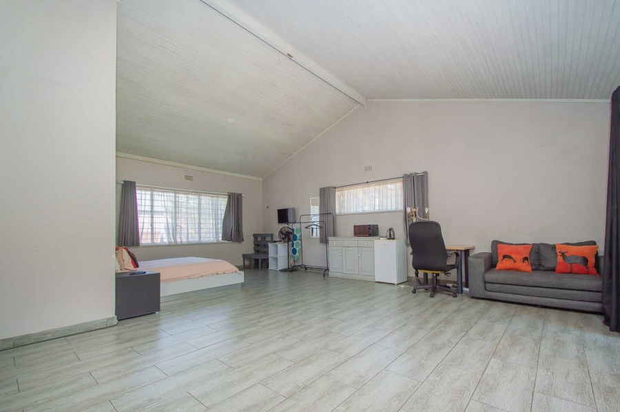 5 Bedroom Property for Sale in Blairgowrie Gauteng