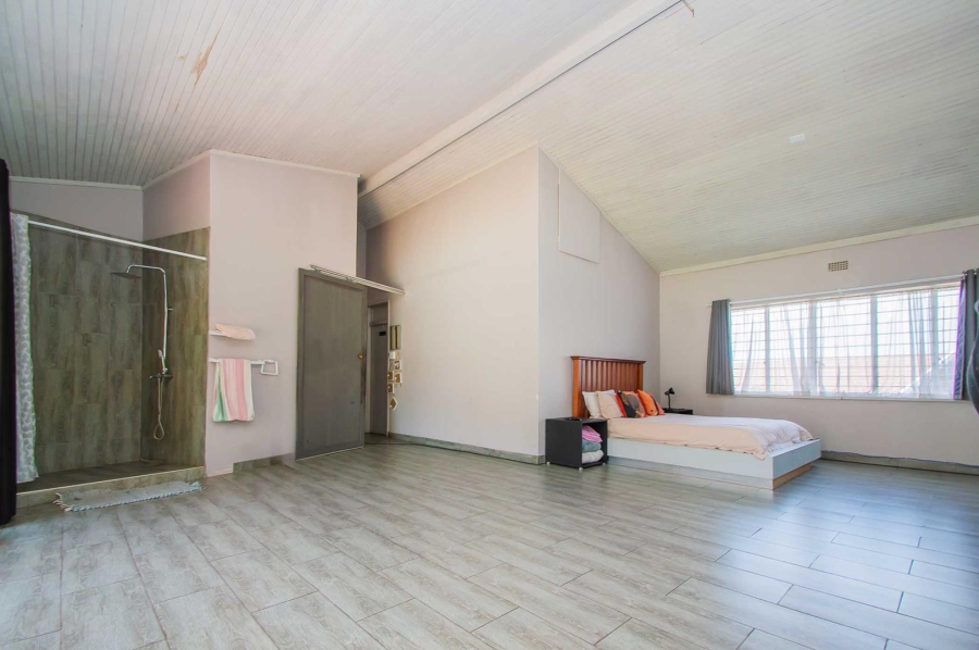 5 Bedroom Property for Sale in Blairgowrie Gauteng