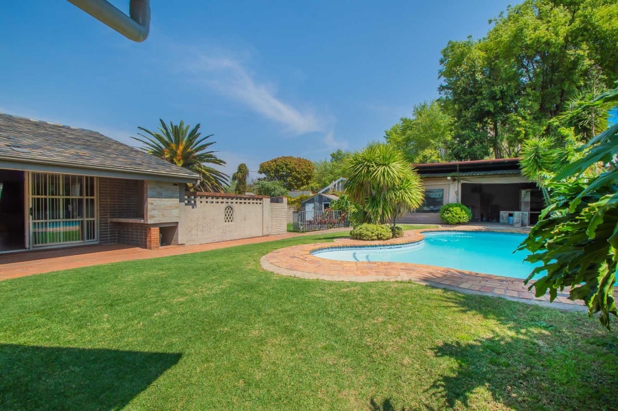 5 Bedroom Property for Sale in Blairgowrie Gauteng
