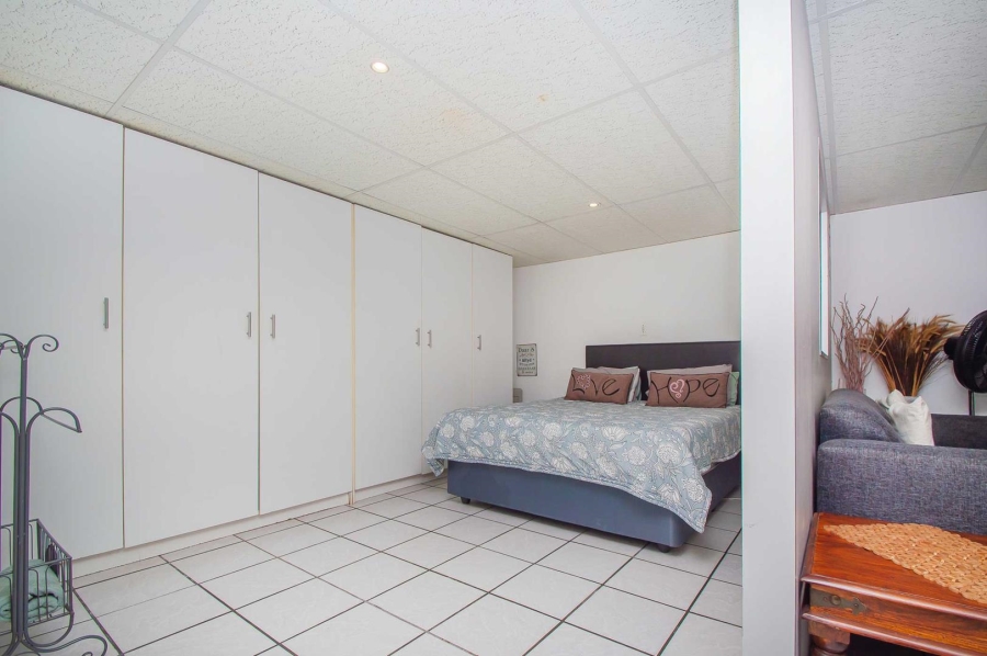 5 Bedroom Property for Sale in Blairgowrie Gauteng