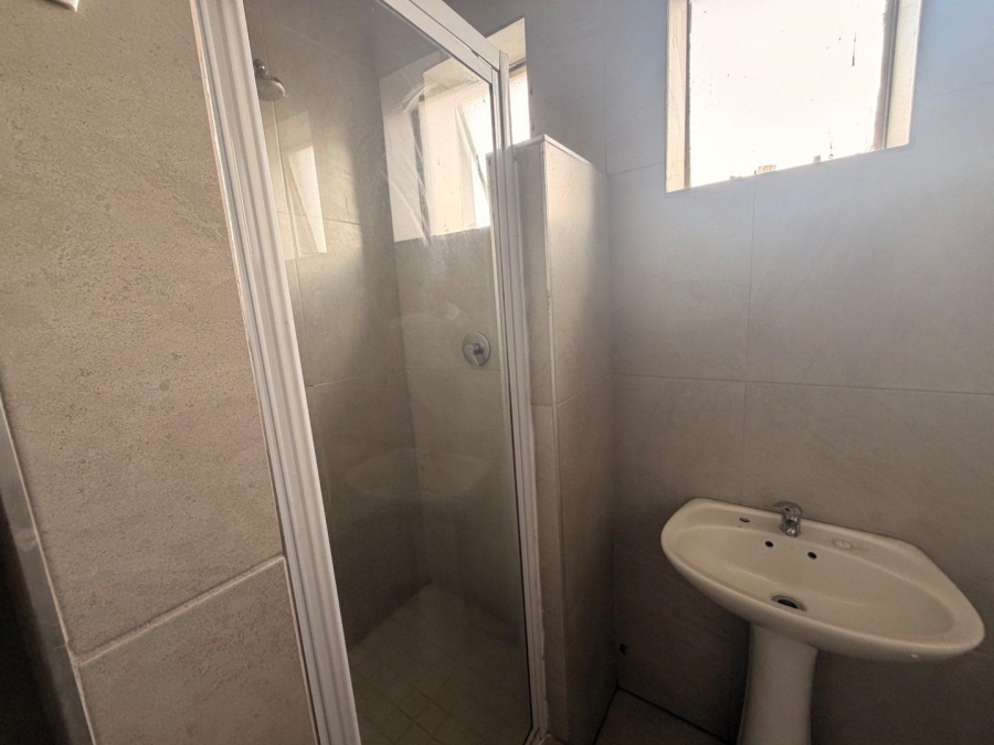 To Let 2 Bedroom Property for Rent in Pierneef Park Gauteng