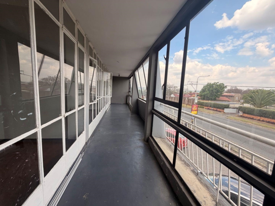 To Let 2 Bedroom Property for Rent in Pierneef Park Gauteng