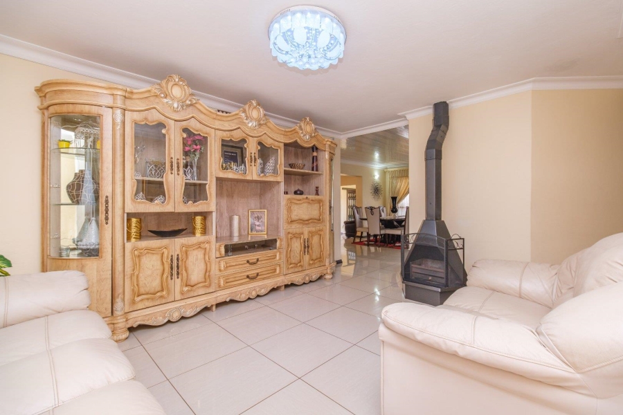 3 Bedroom Property for Sale in Highveld Gauteng