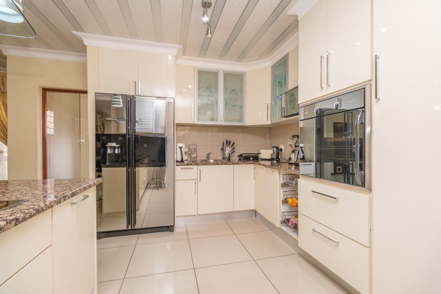 3 Bedroom Property for Sale in Highveld Gauteng