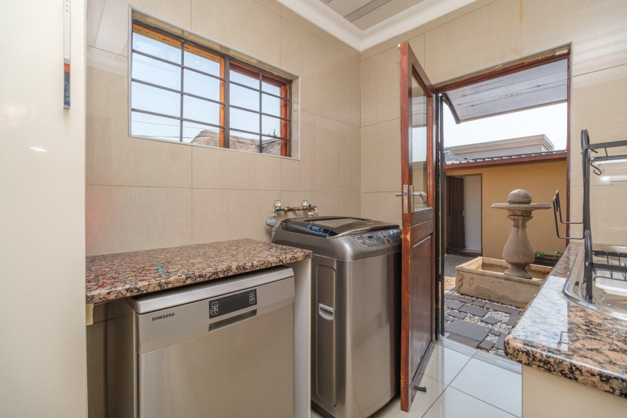3 Bedroom Property for Sale in Highveld Gauteng