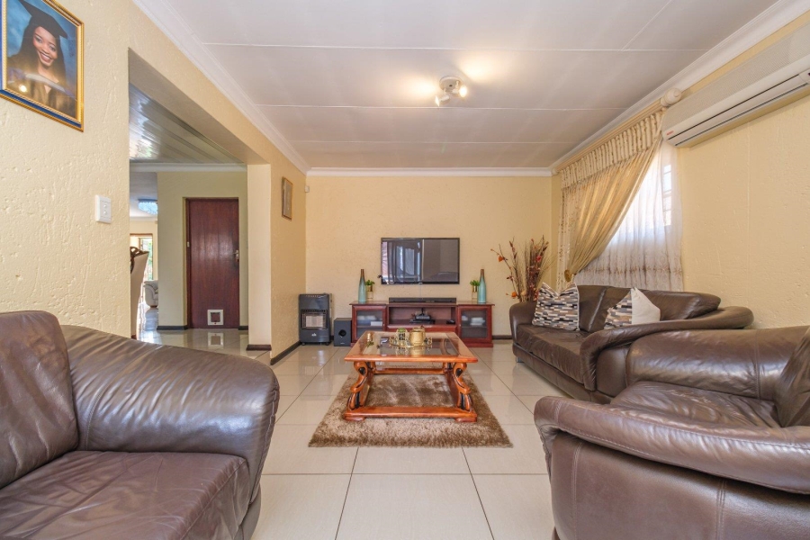 3 Bedroom Property for Sale in Highveld Gauteng