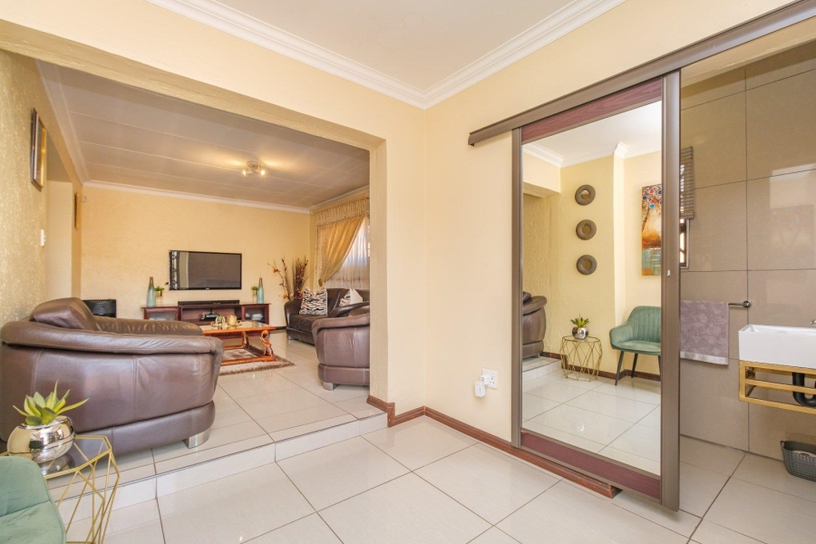 3 Bedroom Property for Sale in Highveld Gauteng