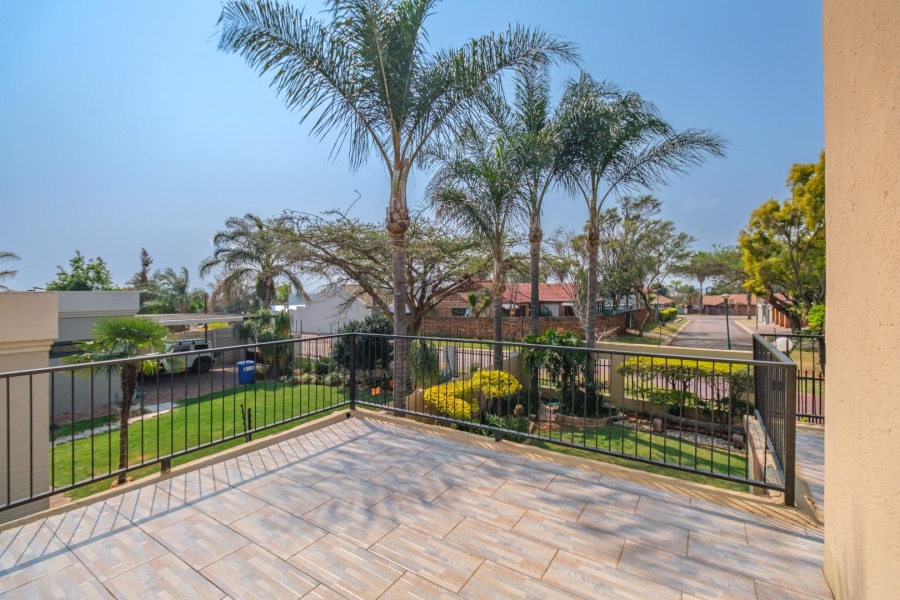 3 Bedroom Property for Sale in Highveld Gauteng