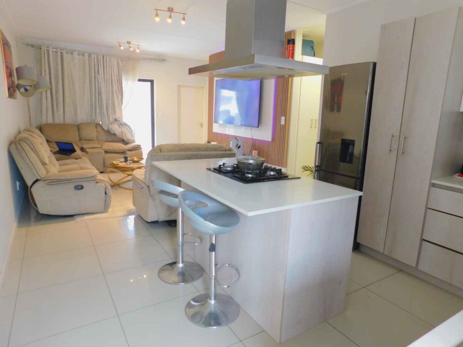 2 Bedroom Property for Sale in Bryanston Gauteng