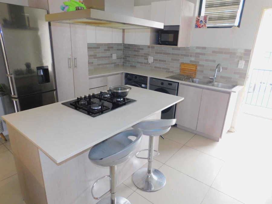 2 Bedroom Property for Sale in Bryanston Gauteng