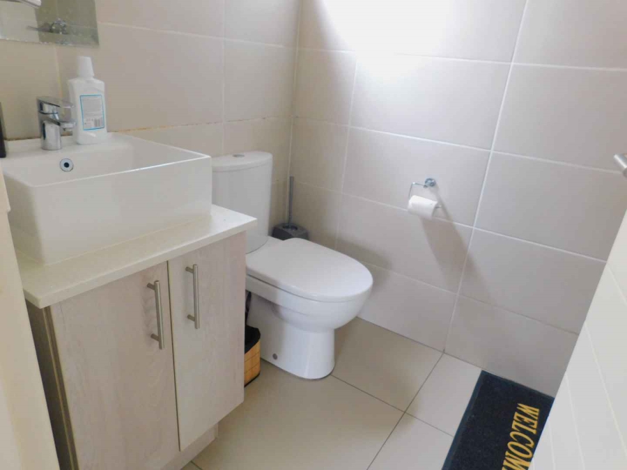 2 Bedroom Property for Sale in Bryanston Gauteng