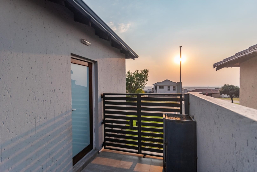 3 Bedroom Property for Sale in Wildtuinpark Gauteng