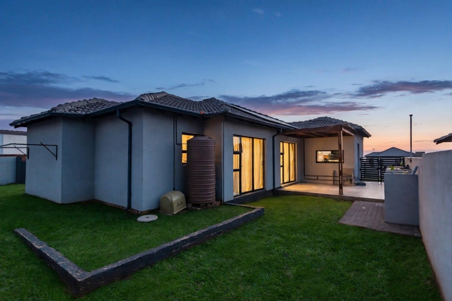 3 Bedroom Property for Sale in Wildtuinpark Gauteng