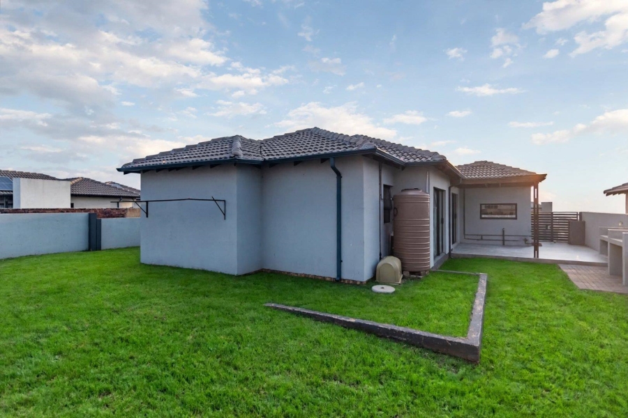 3 Bedroom Property for Sale in Wildtuinpark Gauteng