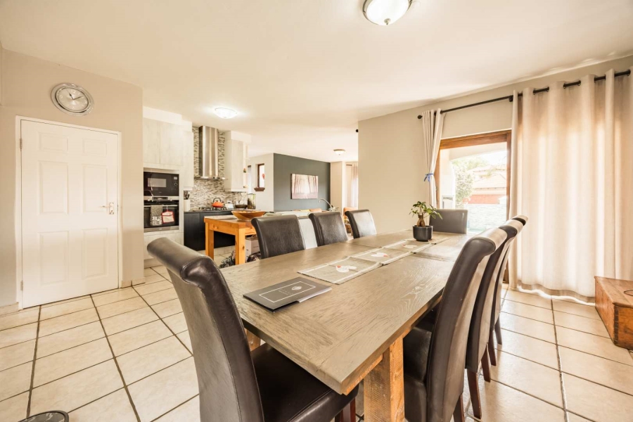 3 Bedroom Property for Sale in Wapadrand Gauteng