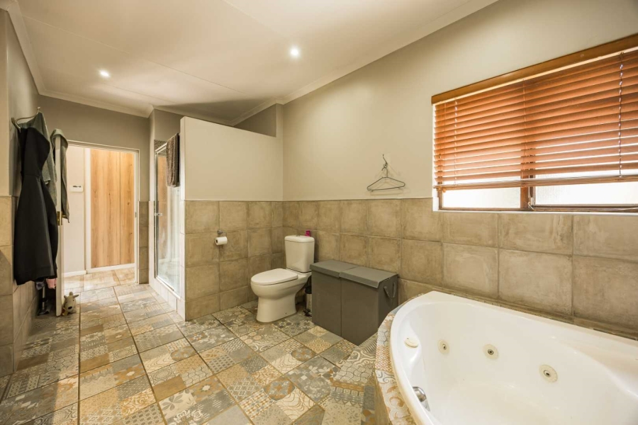 3 Bedroom Property for Sale in Wapadrand Gauteng