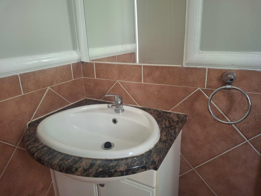 To Let 2 Bedroom Property for Rent in Morningside Gauteng