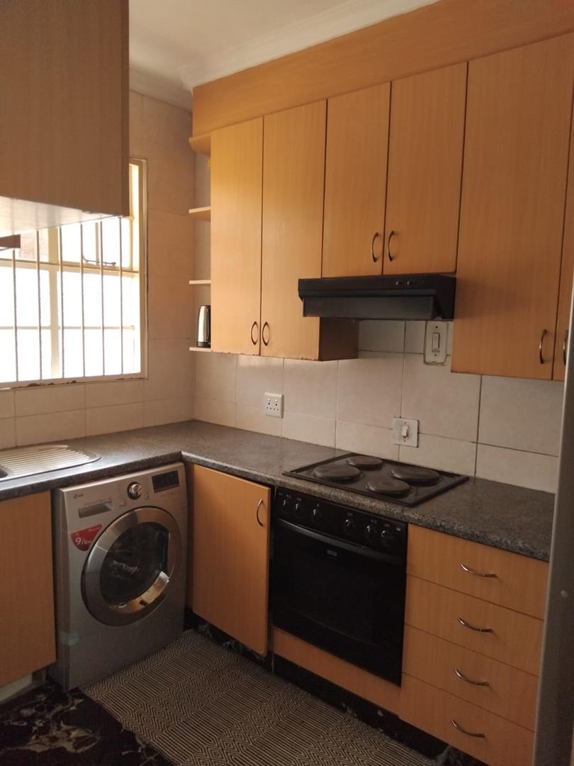 To Let 2 Bedroom Property for Rent in Sunnyridge Gauteng