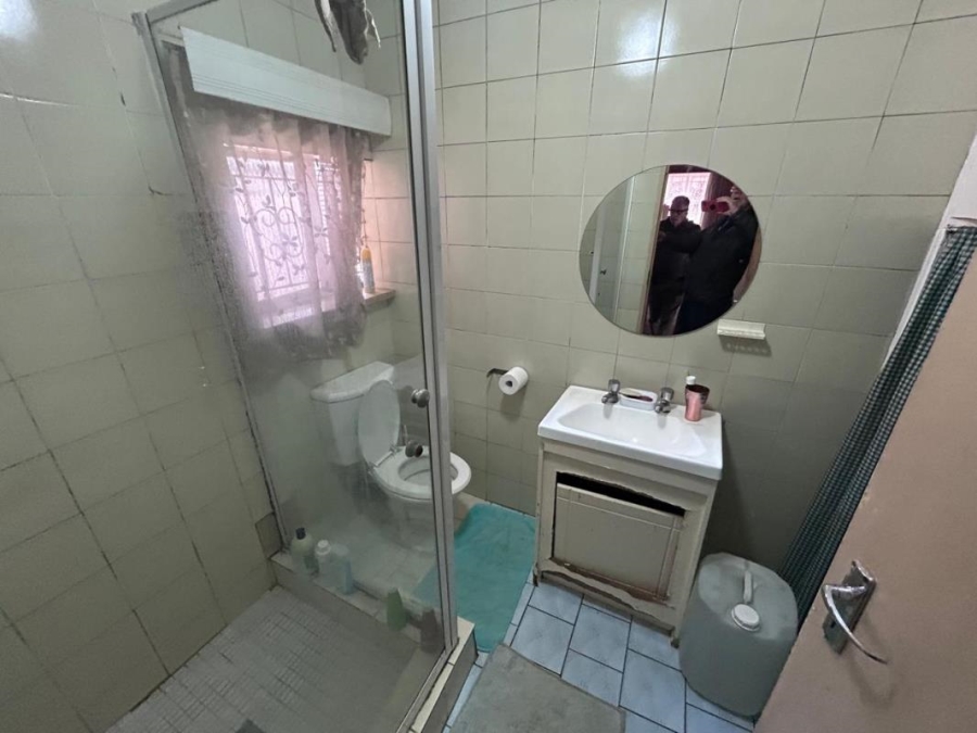 4 Bedroom Property for Sale in Bezuidenhout Valley Gauteng