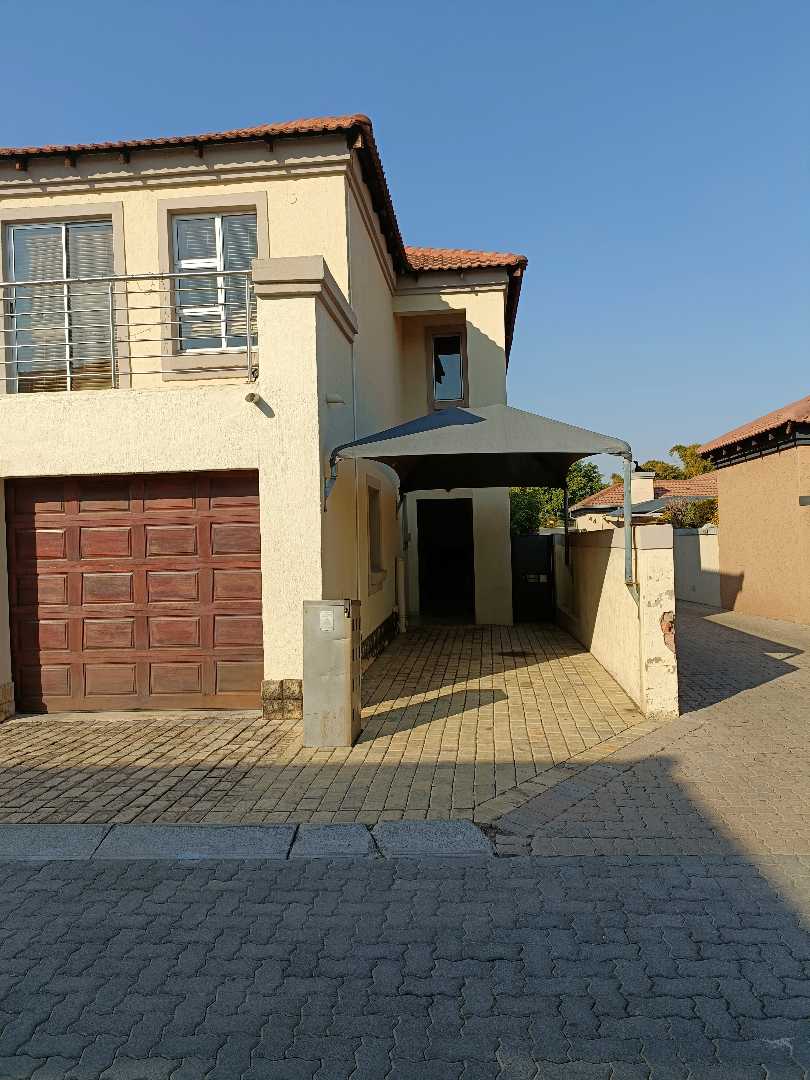 To Let 3 Bedroom Property for Rent in Montana Gauteng