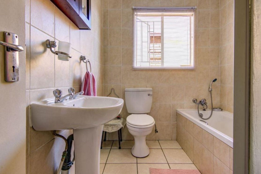 3 Bedroom Property for Sale in Terenure Gauteng
